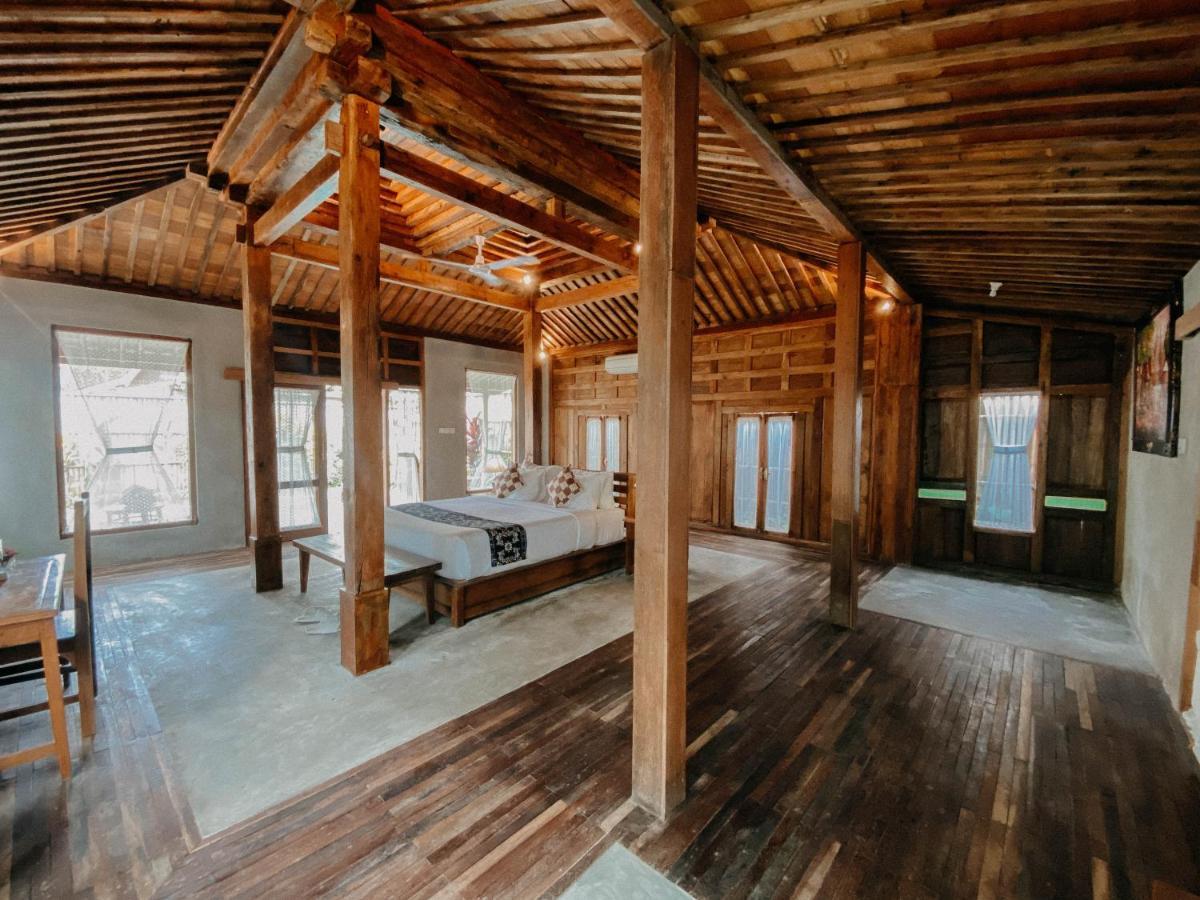 Sarini Villas Блахбату Экстерьер фото
