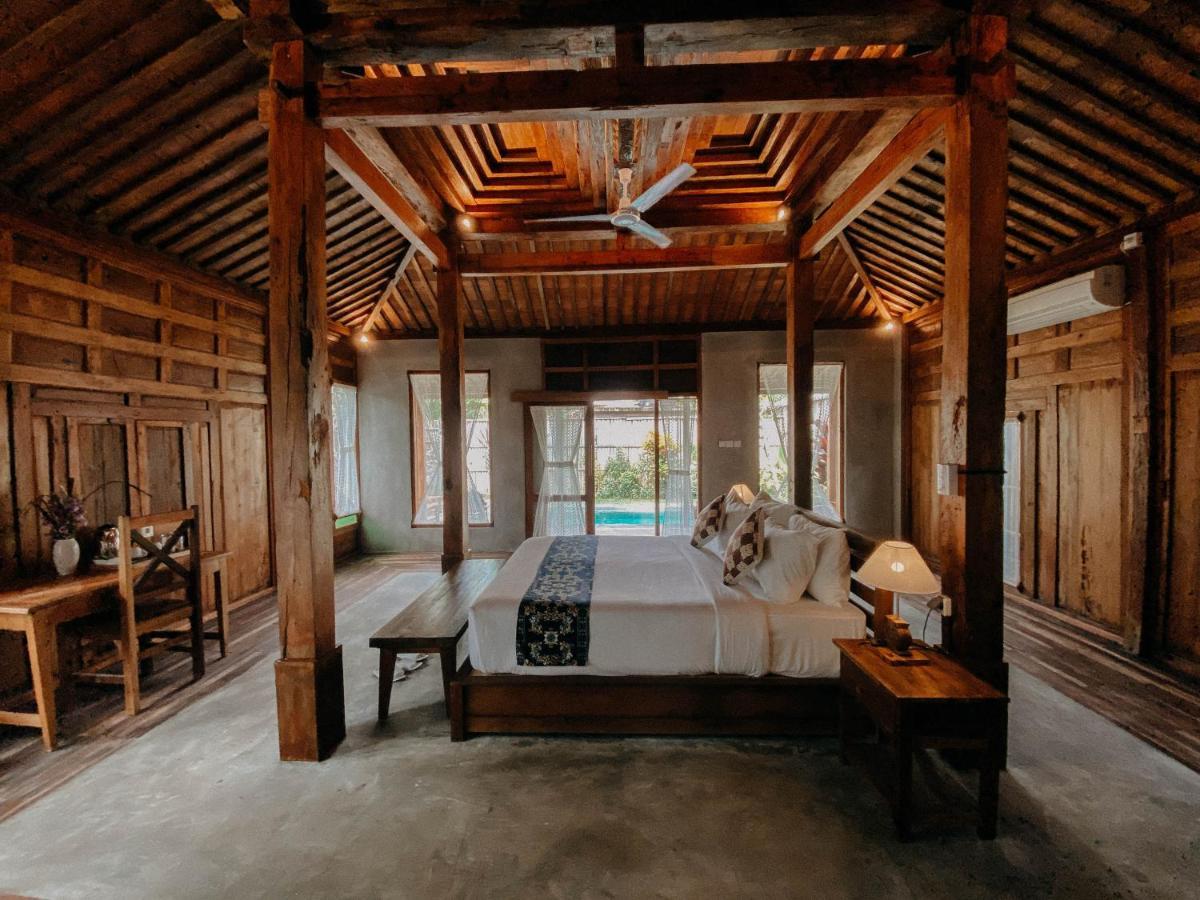 Sarini Villas Блахбату Экстерьер фото